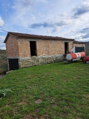 Duričići, Buzet - naselje s 4 hišami za prodajo