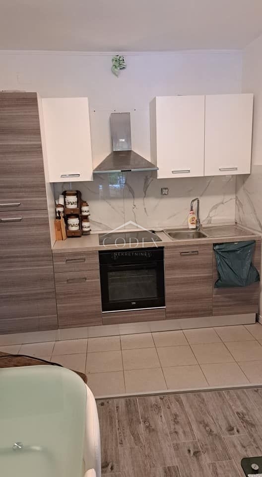 Škurinje - prodaja adaptirane enonadstropne hiše