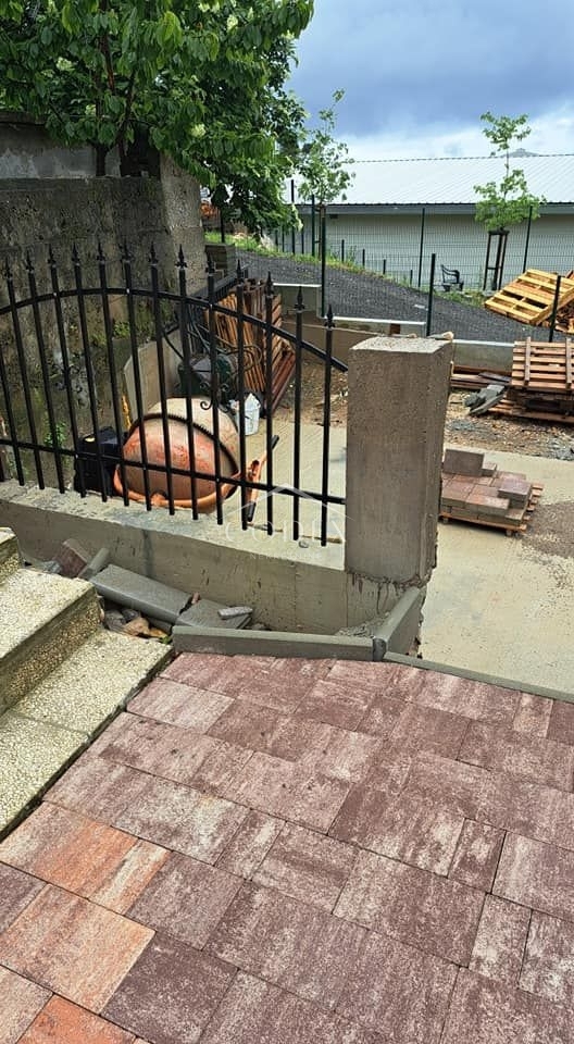 Škurinje - prodaja adaptirane enonadstropne hiše