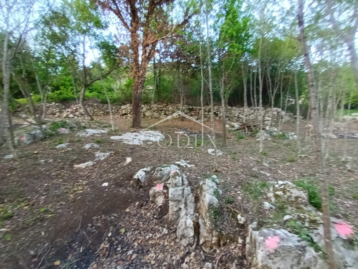 Lupoglav - prodaja gradbenega zemljišča