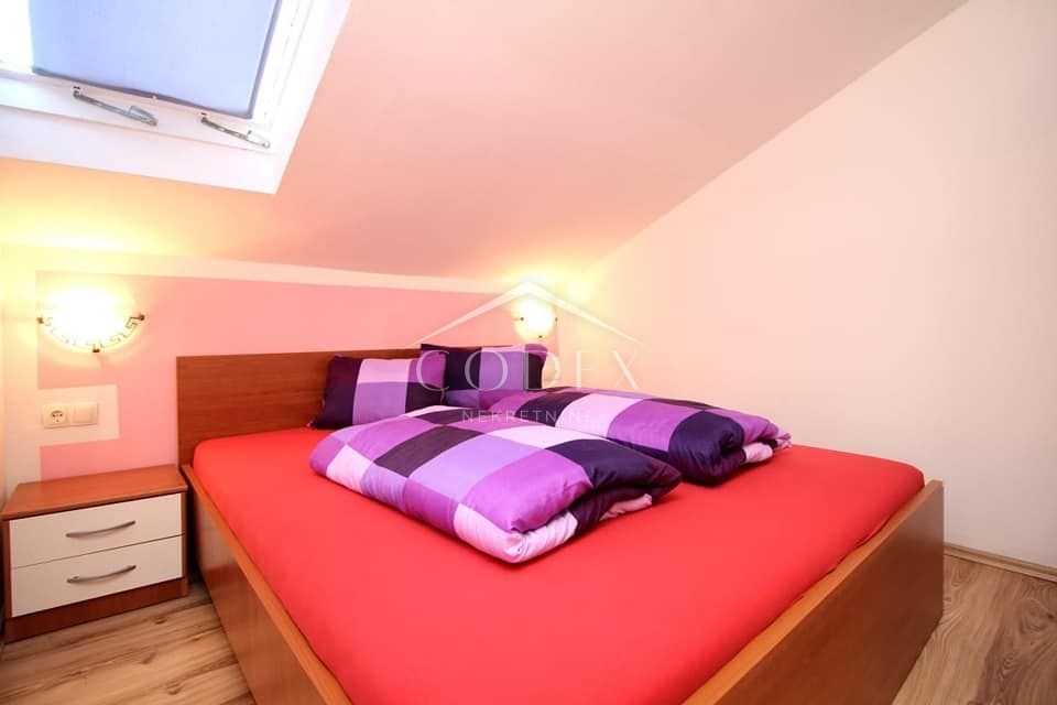 Grižane - hiša s tremi apartmaji