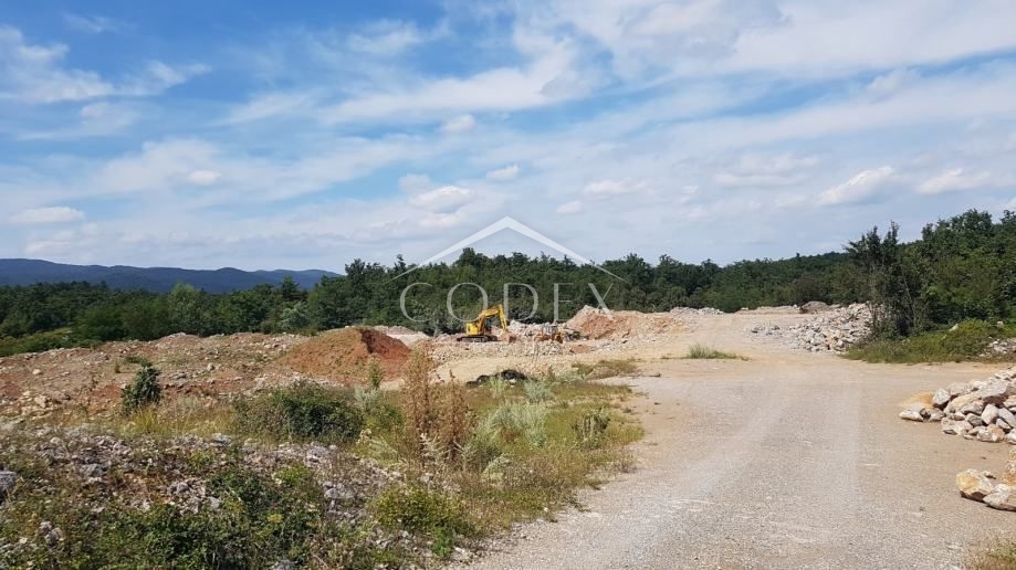 Permani - prodaja zemljišča v poslovni coni