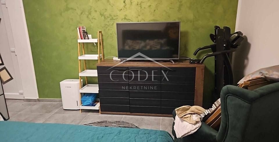 Novalja - prodaja apartmajev na odlični lokaciji