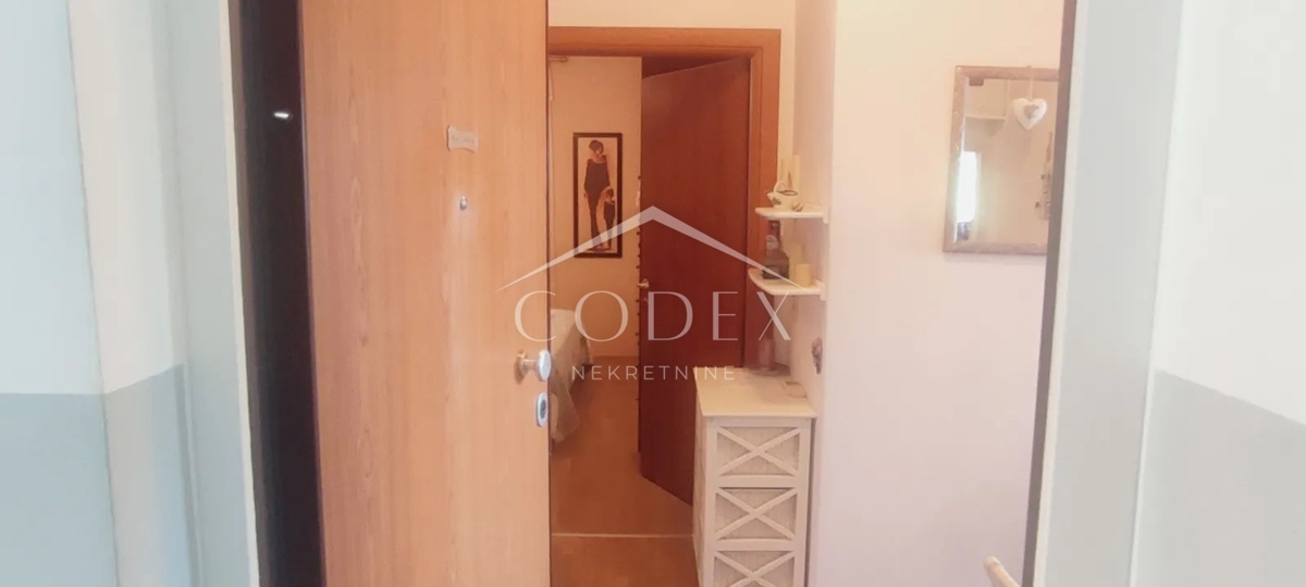 Ičići - prodaja apartma s pogledom na morje