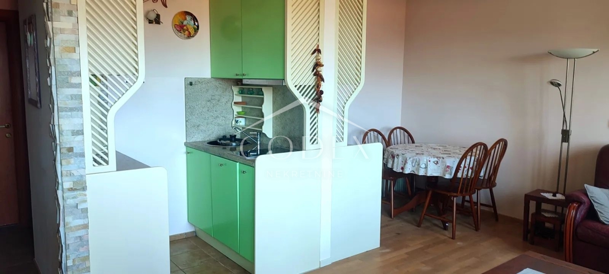 Ičići - prodaja apartma s pogledom na morje