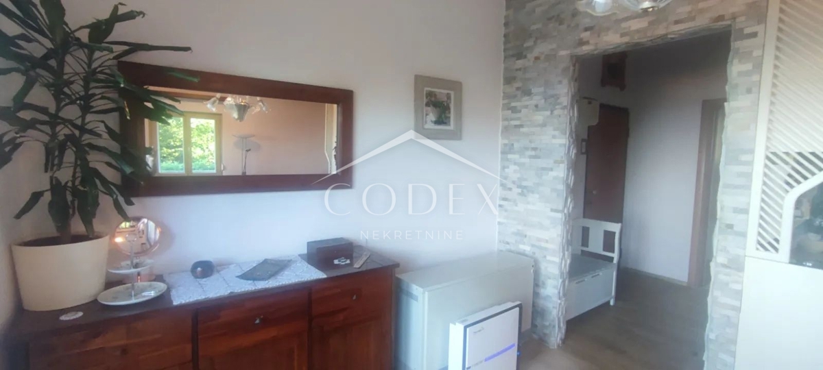 Ičići - prodaja apartma s pogledom na morje