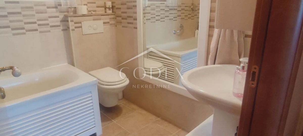 Ičići - prodaja apartma s pogledom na morje