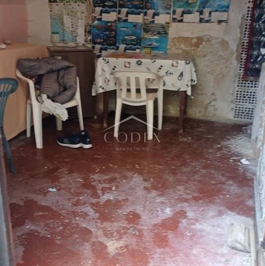 Bribir - Hiša za prenovo