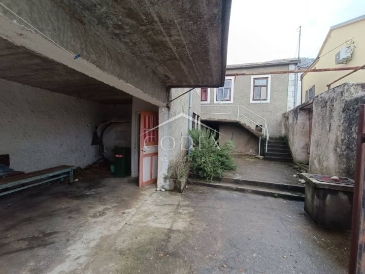 Bribir - Hiša za prenovo