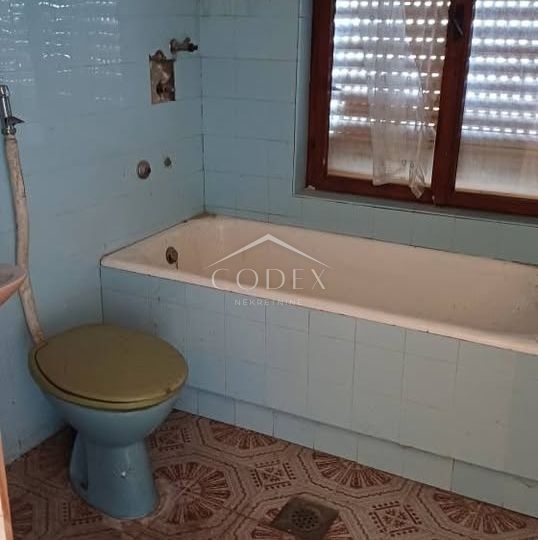 Bribir - Hiša za prenovo