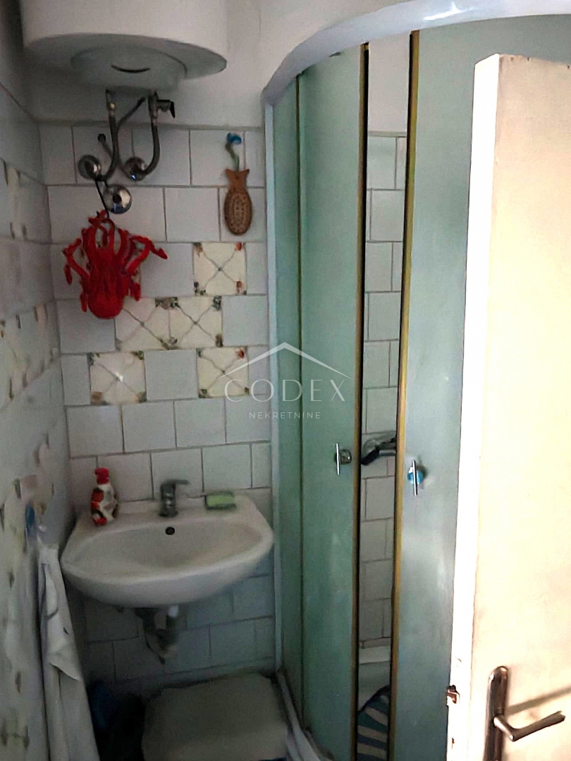 Bakar - prodaja poletne hiše, 1. vrstica do morja!