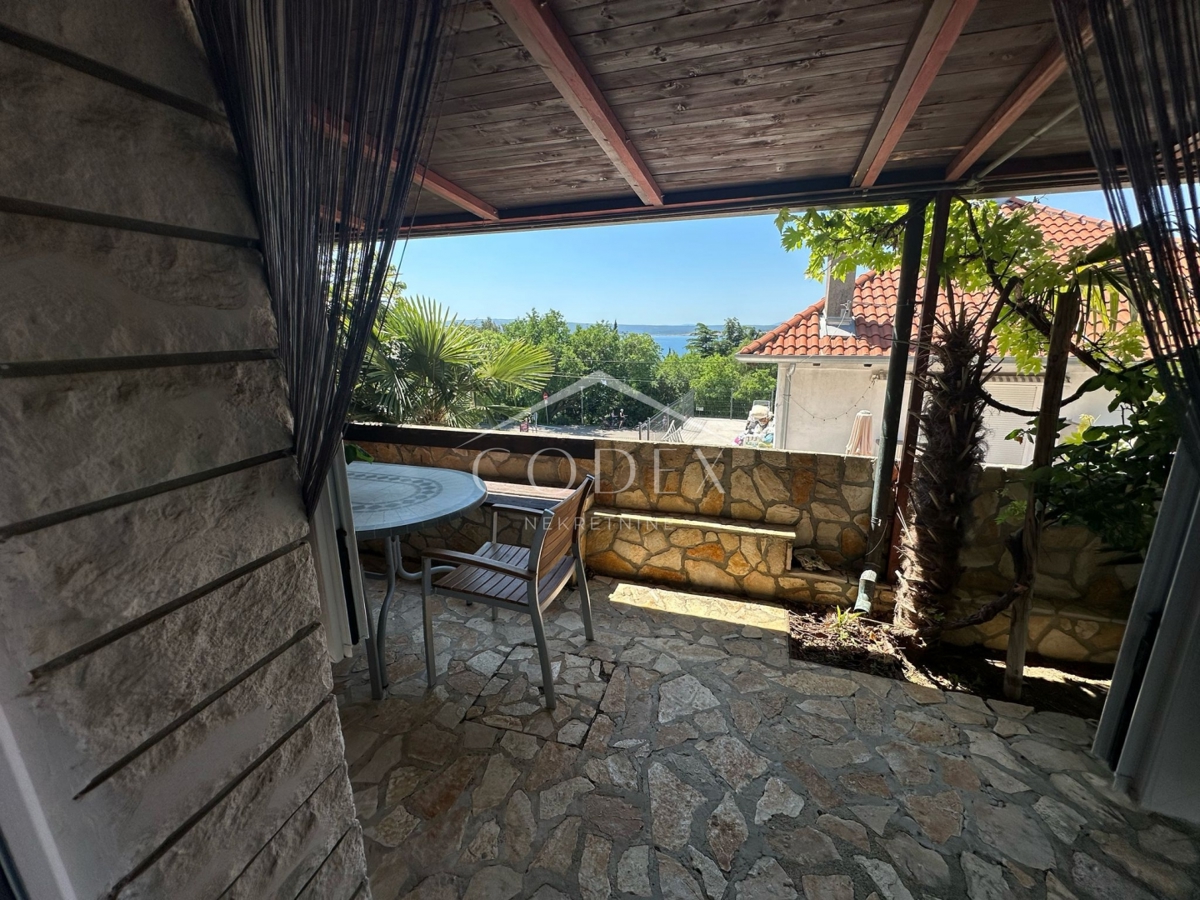 Crikvenica – stanovanje le 50 metrov od morja!