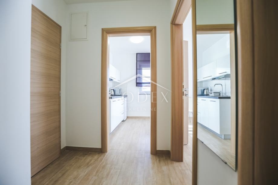 Stanovanje Banjol, Rab, 52m2