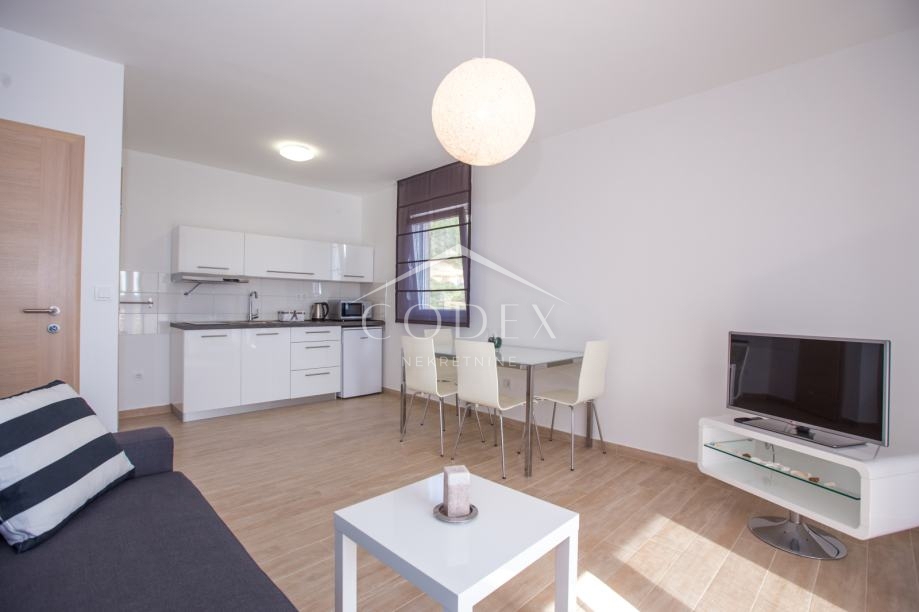 Stanovanje Banjol, Rab, 52m2