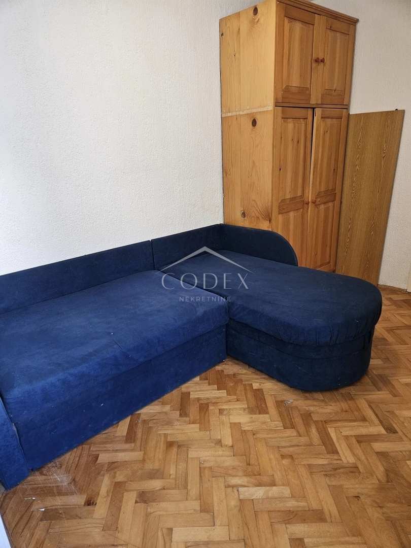 Cres - prodaja apartma v samem centru s pogledom na morje