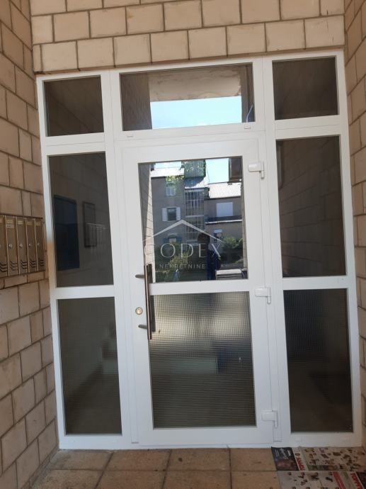 Njivice, apartma na odlični lokaciji