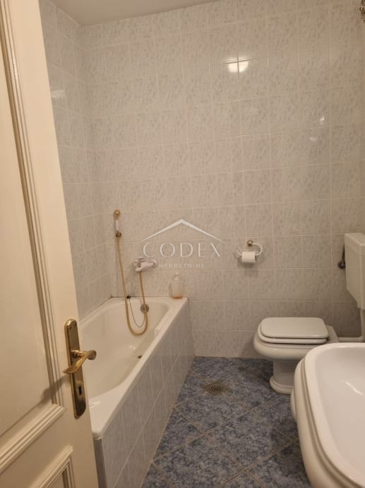 Njivice, apartma na odlični lokaciji