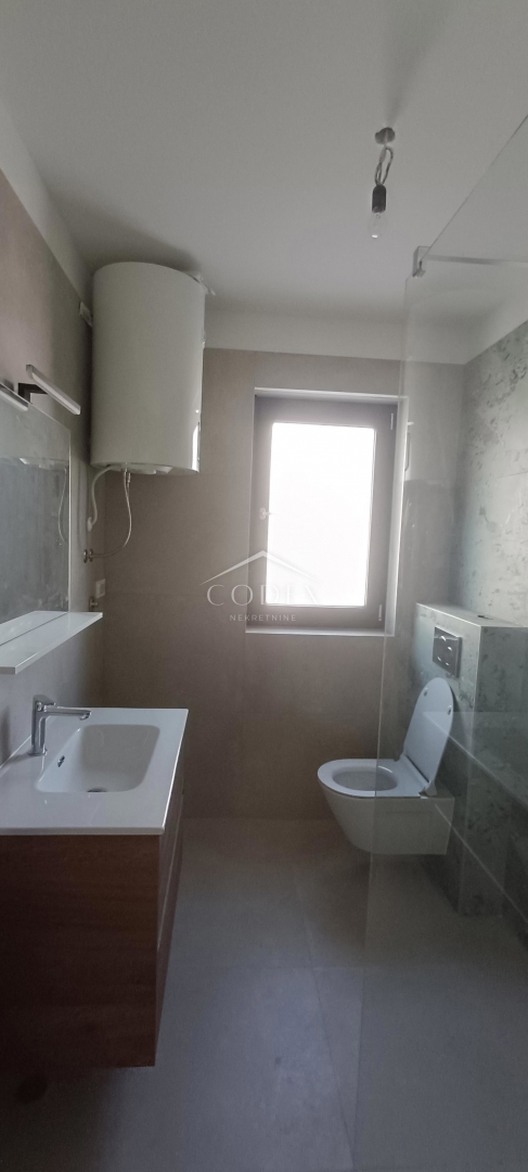 Umag – prodaja novogradnje na odlični lokaciji