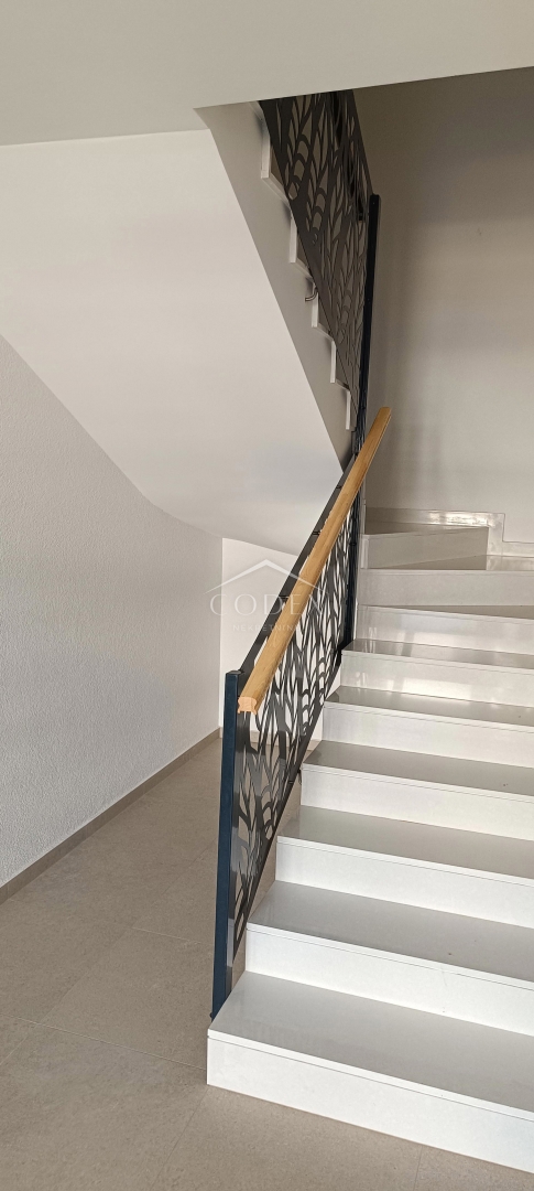 Umag – prodaja novogradnje na odlični lokaciji