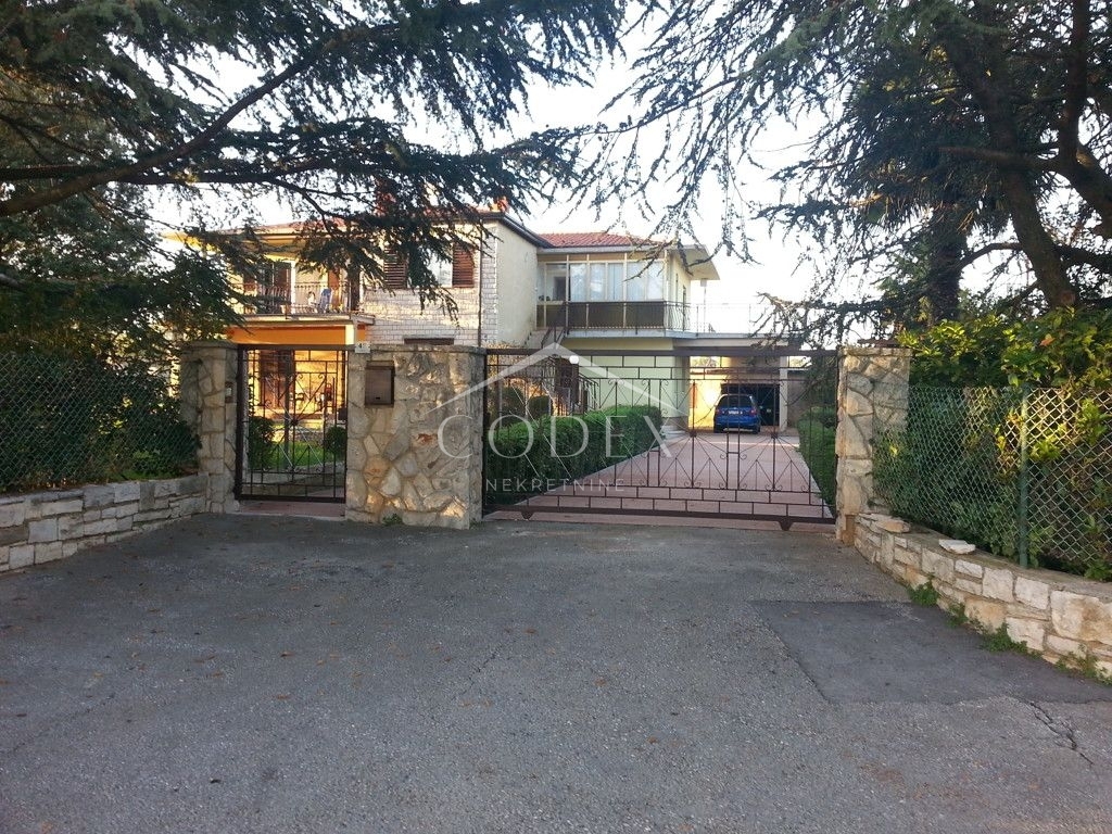 Brtonigla - posest z zazidljivim zemljiščem, 15056m2