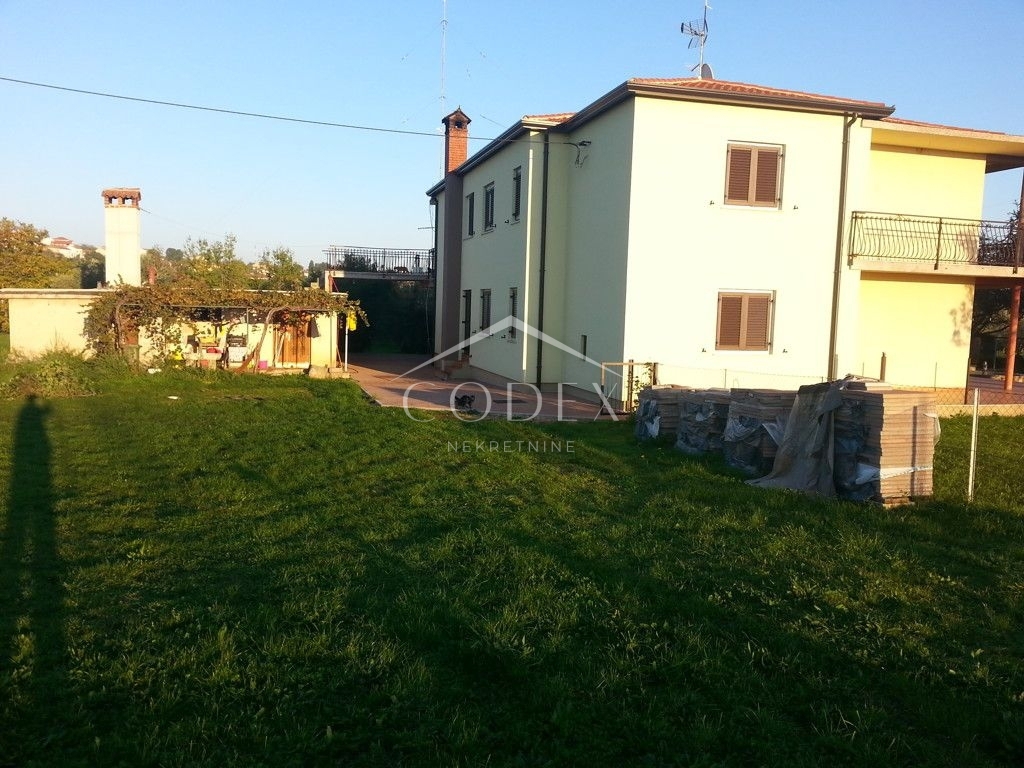 Brtonigla - posest z zazidljivim zemljiščem, 15056m2