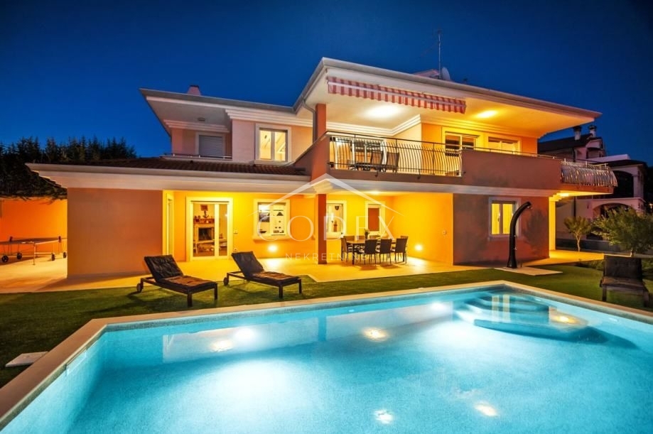 Rovinjsko Selo - čudovita vila z bazenom