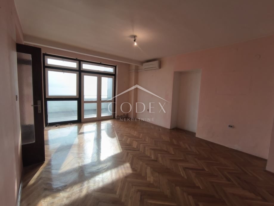 Opatija - super apartma 1. red do morja!