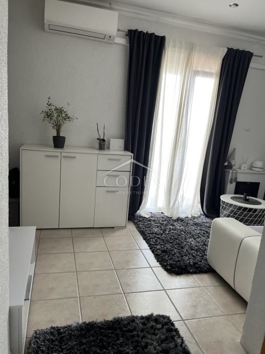 Dramalj - enosobno stanovanje s pogledom na morje