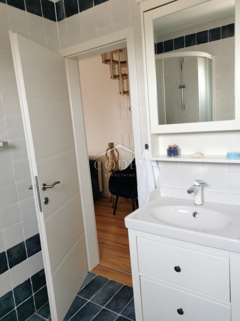 Njivice - lep apartma s pogledom na Kvarner
