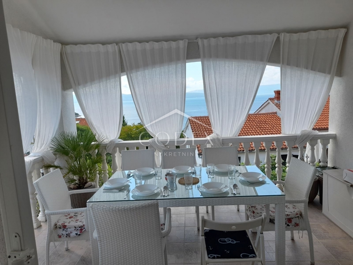 Njivice - lep apartma s pogledom na Kvarner