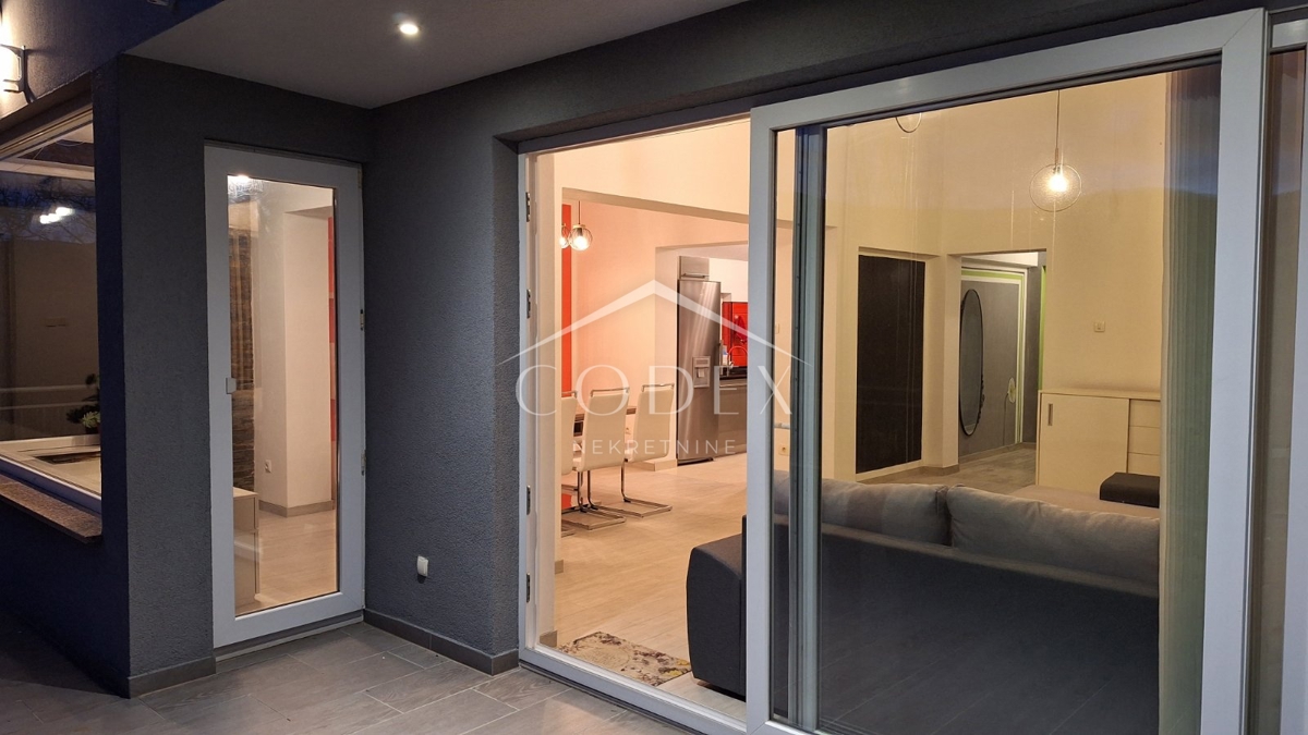 Brešca - prodaja stanovanja v 2. nadstropju hiše