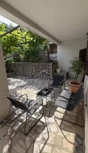 Ika - prodaja 2 stanovanj za investicijo