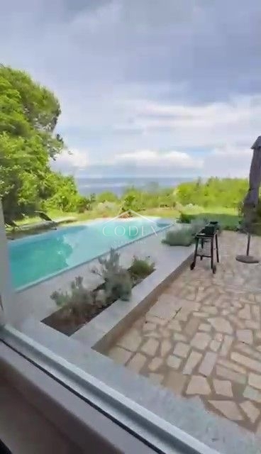 Ika - prodaja 2 stanovanj za investicijo