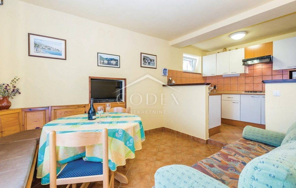 Mošćenička Draga - prodaja družinske hiše s pogledom na morje
