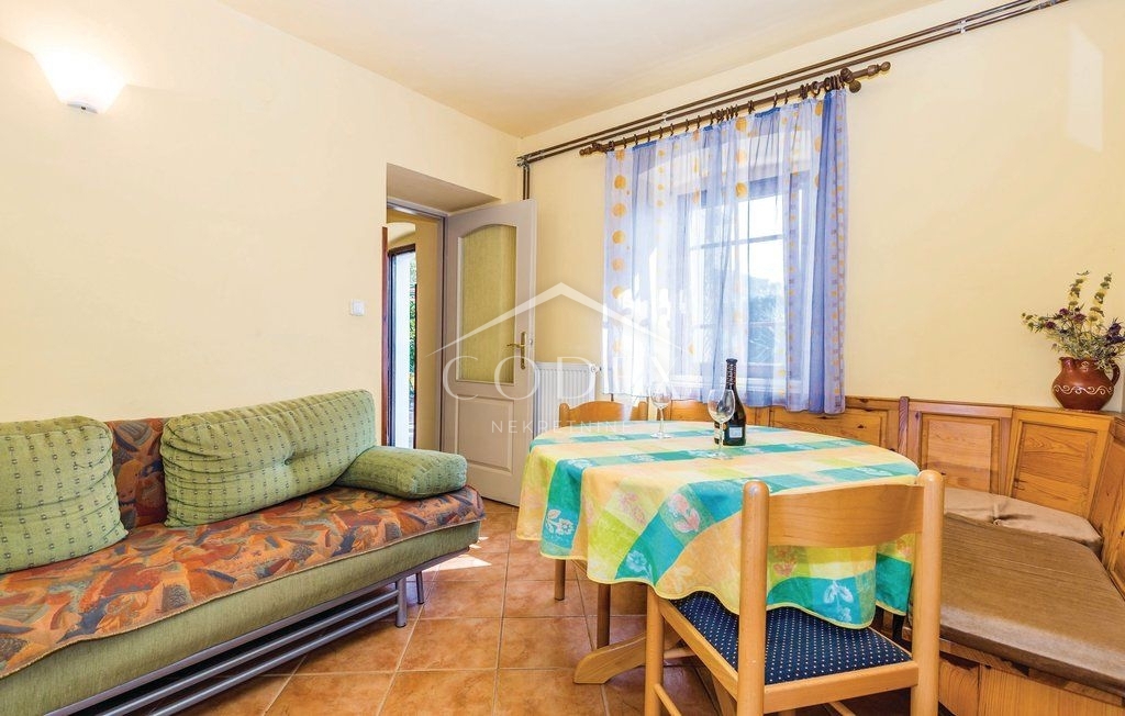 Mošćenička Draga - prodaja družinske hiše s pogledom na morje