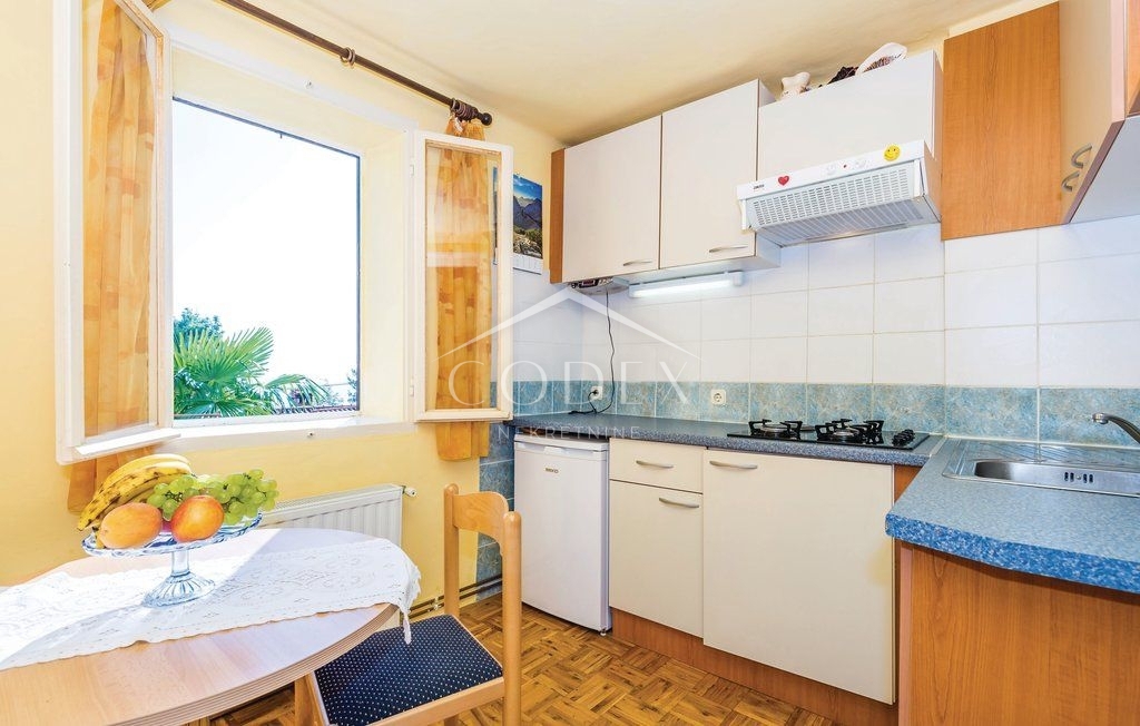 Mošćenička Draga - prodaja družinske hiše s pogledom na morje