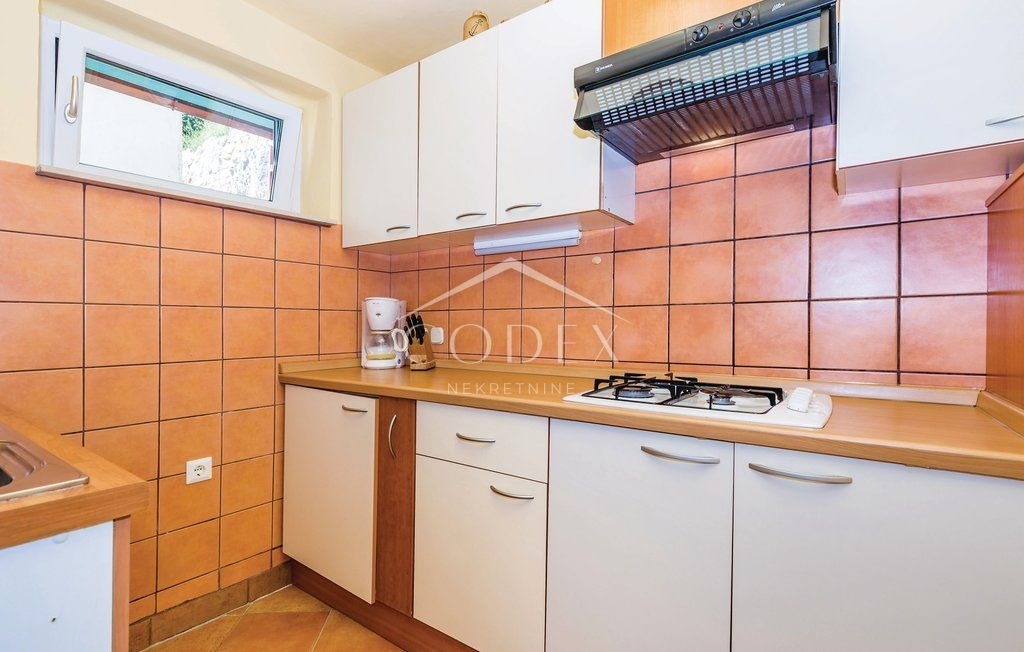 Mošćenička Draga - prodaja družinske hiše s pogledom na morje