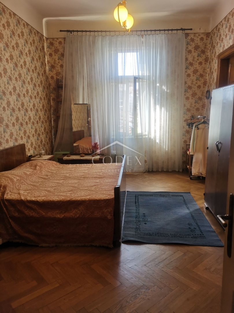 Center - prodamo stanovanje na odlični lokaciji