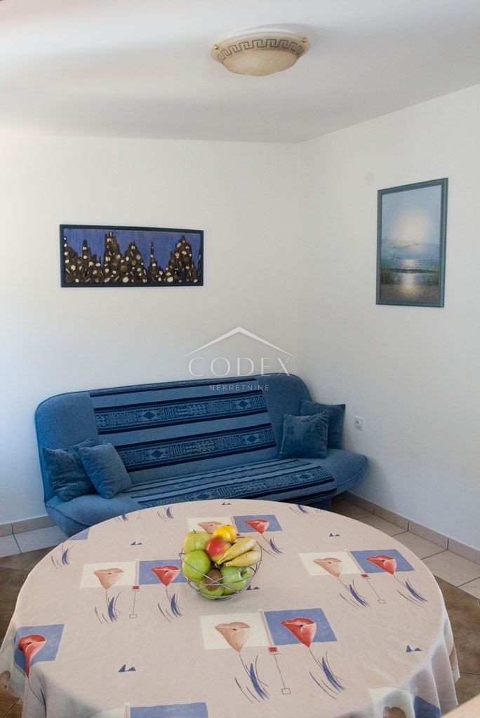 Pag - prodaja hiše z 2 apartmajema s pogledom na morje