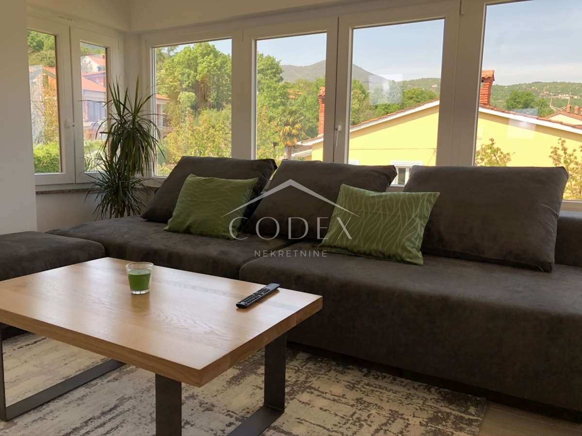 Opatija, okolica - prodamo vilo z 8 apartmaji