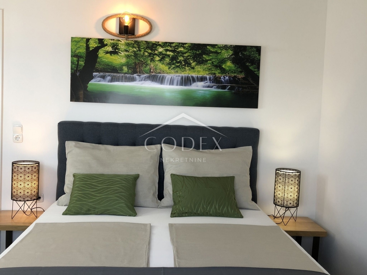 Opatija, okolica - prodamo vilo z 8 apartmaji