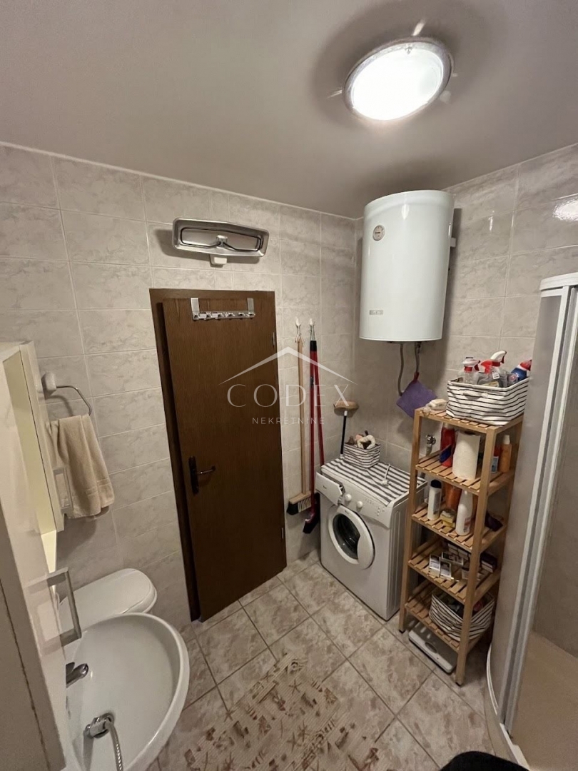 Malinska - prodaja enosobnega apartmaja z balkonom