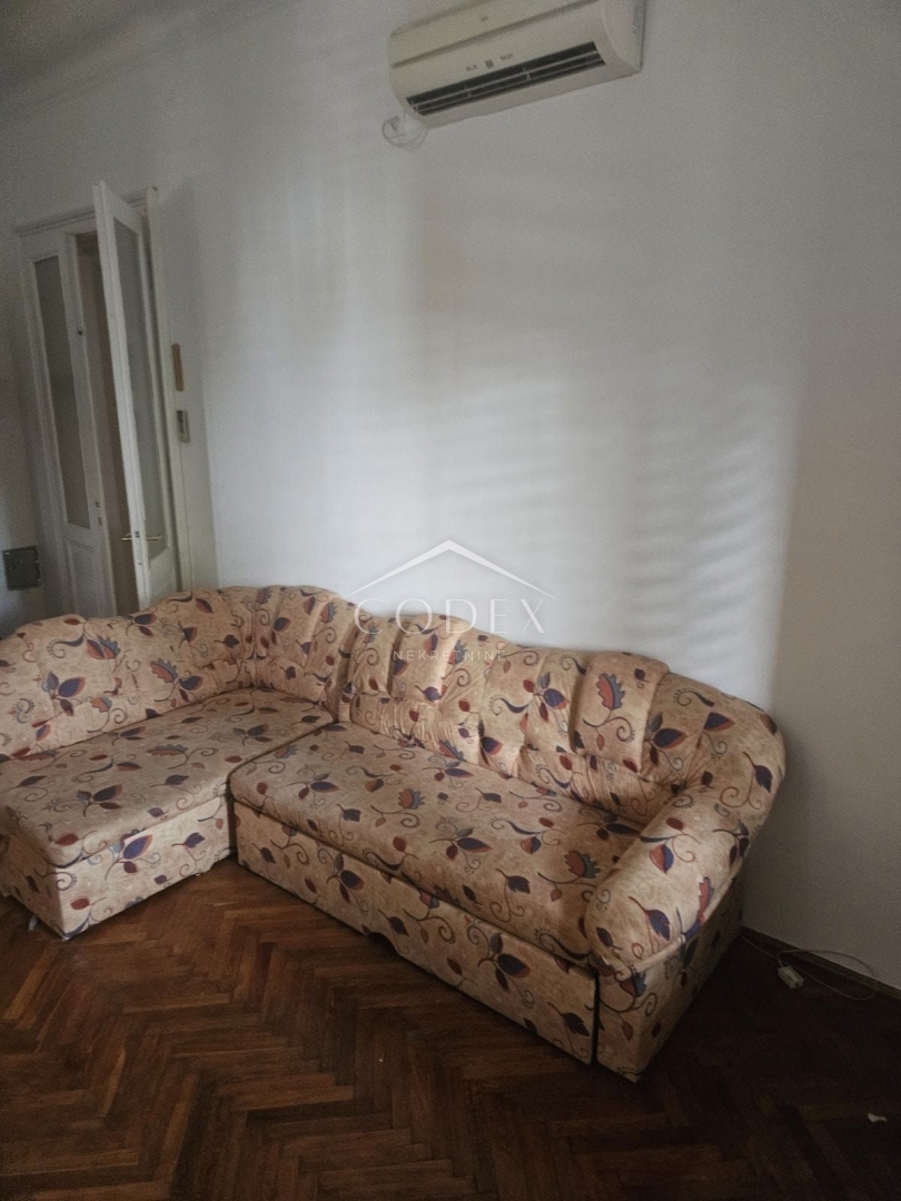 Pećine - vrhunski stan z razgledom na morje