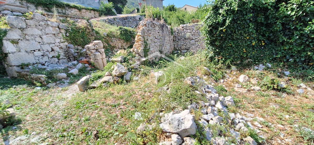 Bribir – dve razvalini s potencialom in pogledom na morje