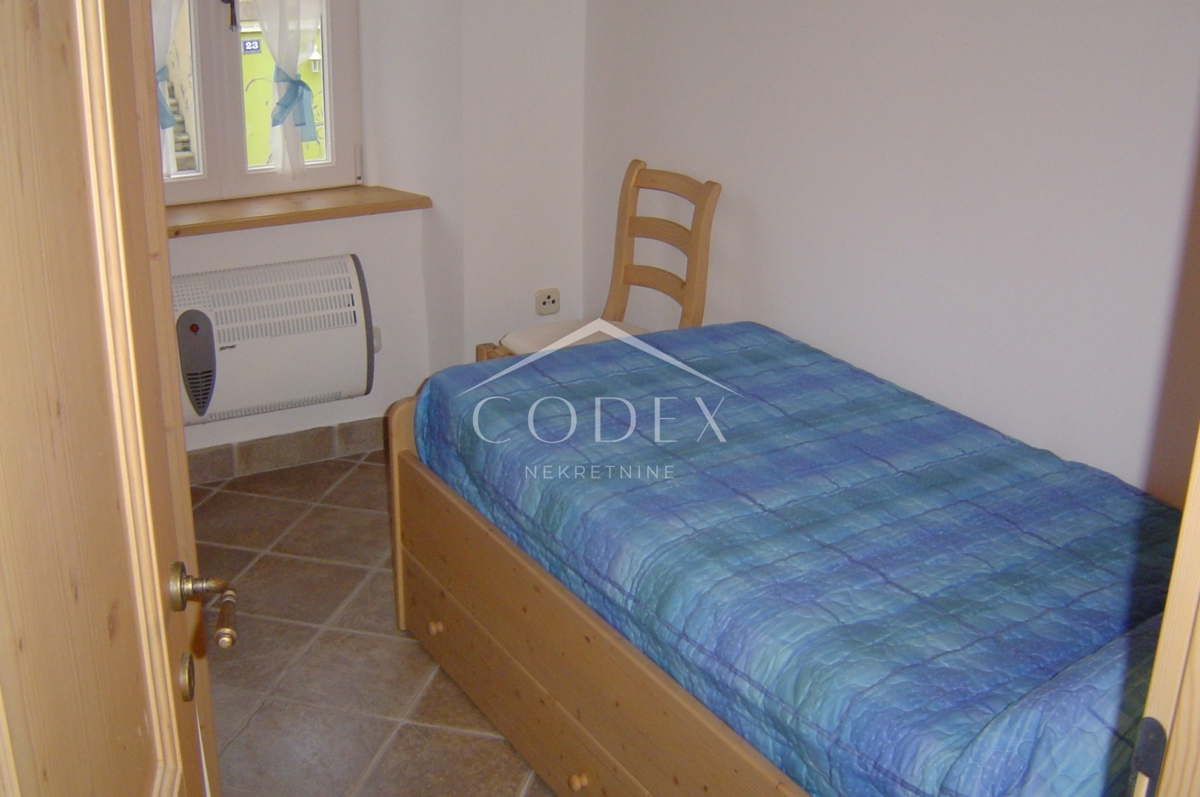 Veli Lošinj – stanovanje v samem središču ob morju