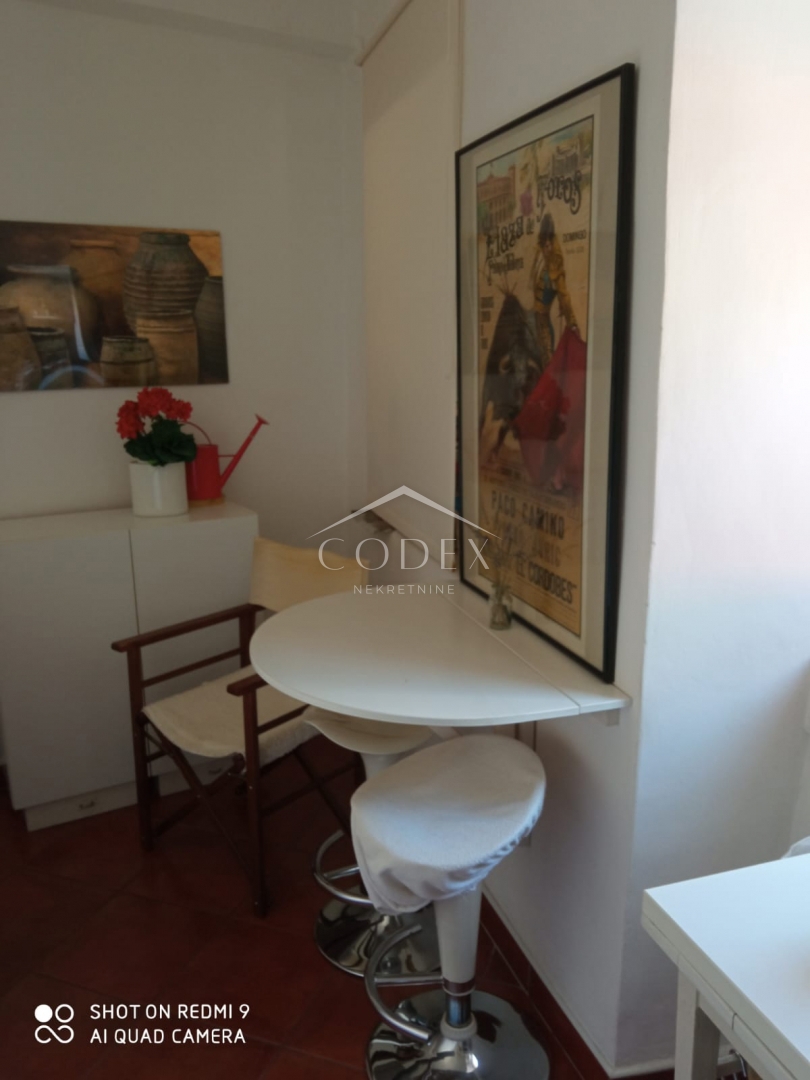 Ekskluzivno! Bakar – prodaja popolne majhne hiše ob morju