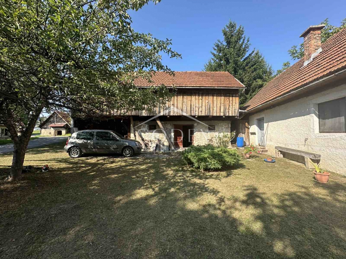 Severin na Kupi – hiša za oddih v naravi z veliko parcelo