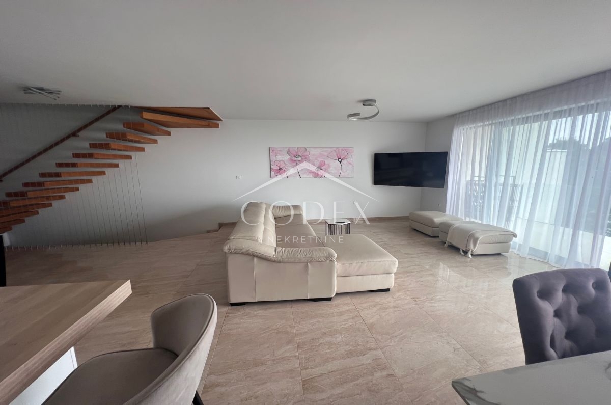 Hiša Pobri, Opatija - Okolica, 250m2