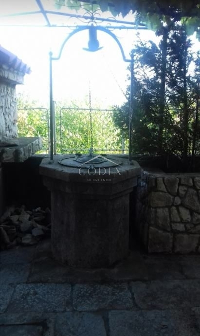 Hreljin - prodaja hiše v strogem centru