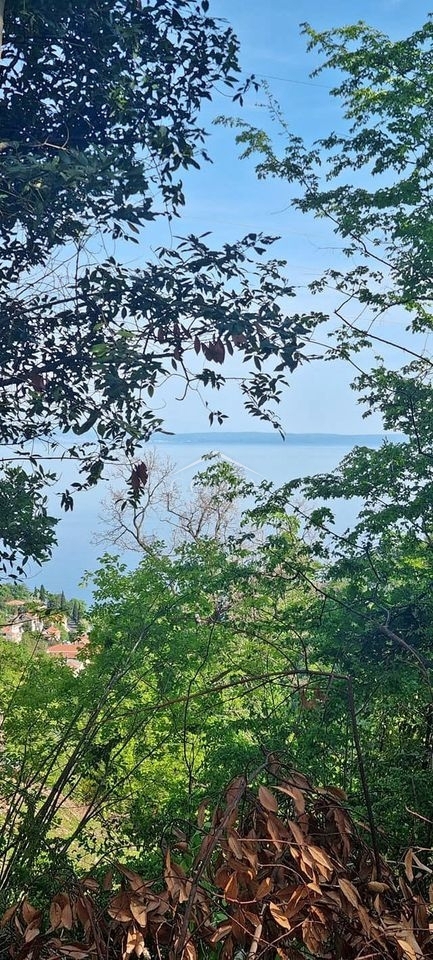 Ičići - gradbeno zemljišče s čudovitim pogledom na morje